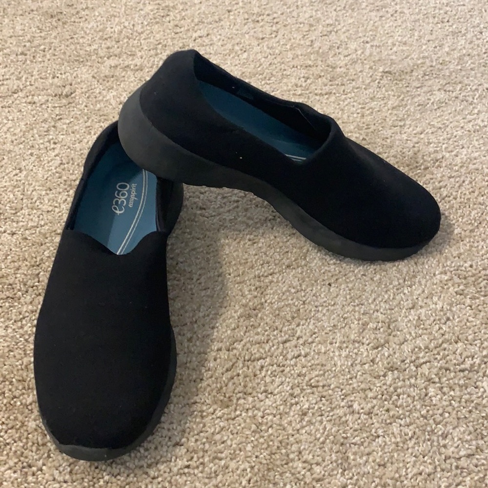 Almost new easyspirit fabric loafers